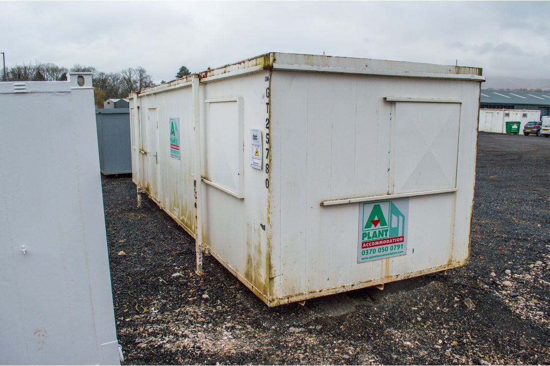 32' by 10' jack leg anti vandal steel canteen/office unit  comprising canteen/kitchen area and - Image 3 of 11