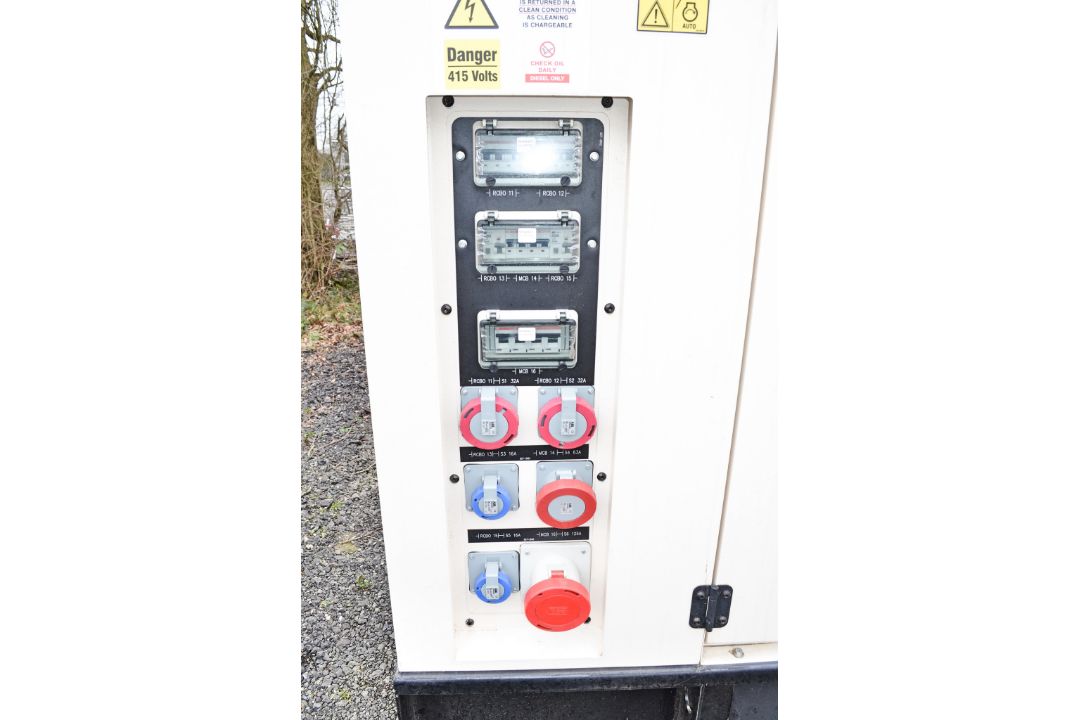 FG Wilson Pro 150-2 150 kva diesel driven generator Year: 2019 S/N: FGWGS980CPJ900229 Recorded - Image 8 of 11