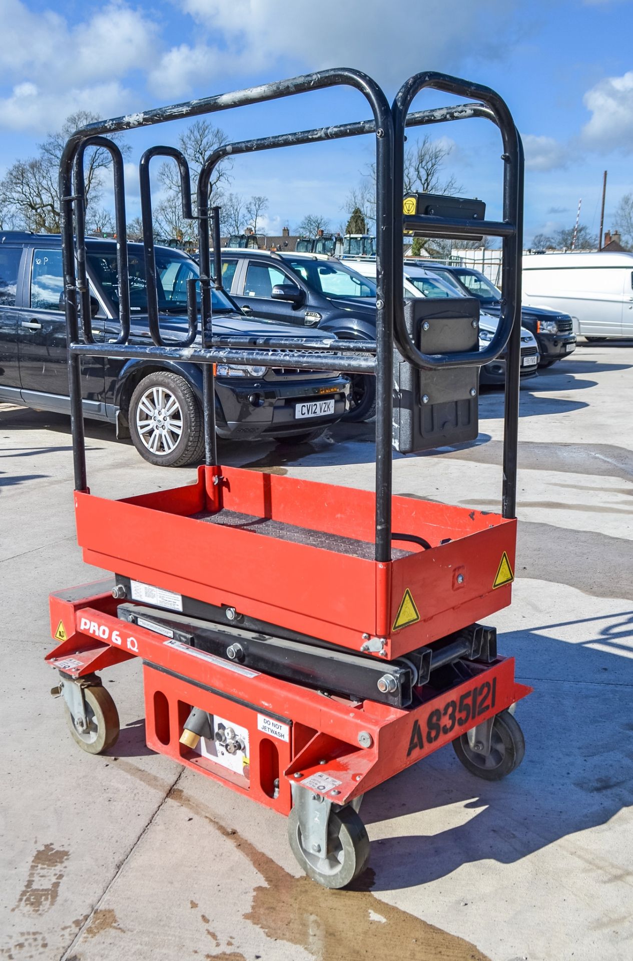 Pop-up Pro6IQ push along battery electric scissor lift A835121 - Image 4 of 6