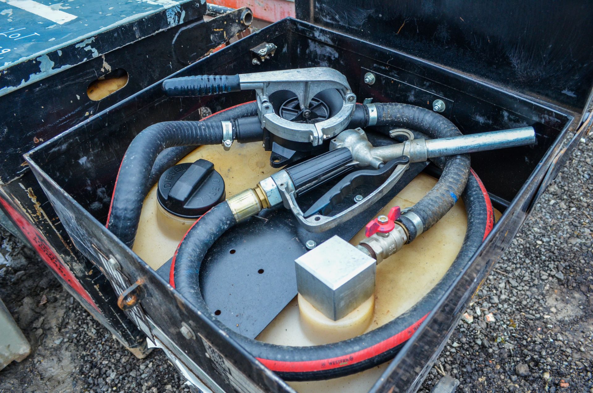 Western 100 litre bunded fuel bowser c/w delivery hose and trigger nozzle 1609-0981 - Image 2 of 2