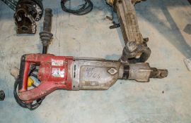 Milwaukee 110v breaker CW45352