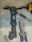 Terex hydraulic anti-vibe breaker CW93118
