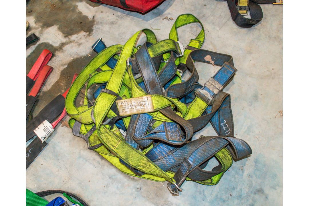 3 - personnel safety harnesses CW