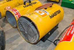 Master 110v gas fired space heater ** Plug cut off ** CW41982