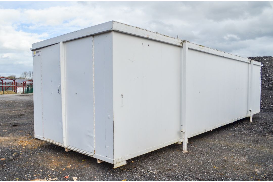 32ft x 10ft jack leg anti-vandal steel store c/w keys A531590 - Image 4 of 6
