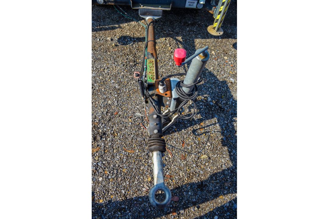 Generac VT-Hybrid fast tow diesel hybrid tower light Year: 2016 S/N: 1604408 Recorded hours: - Image 3 of 8