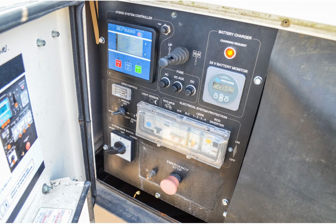 Generac VT-Hybrid fast tow diesel hybrid tower light Year: 2016 S/N: 1604408 Recorded hours: - Image 6 of 8