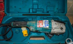 Makita 110v 230mm angle grinder c/w carry case CW31130