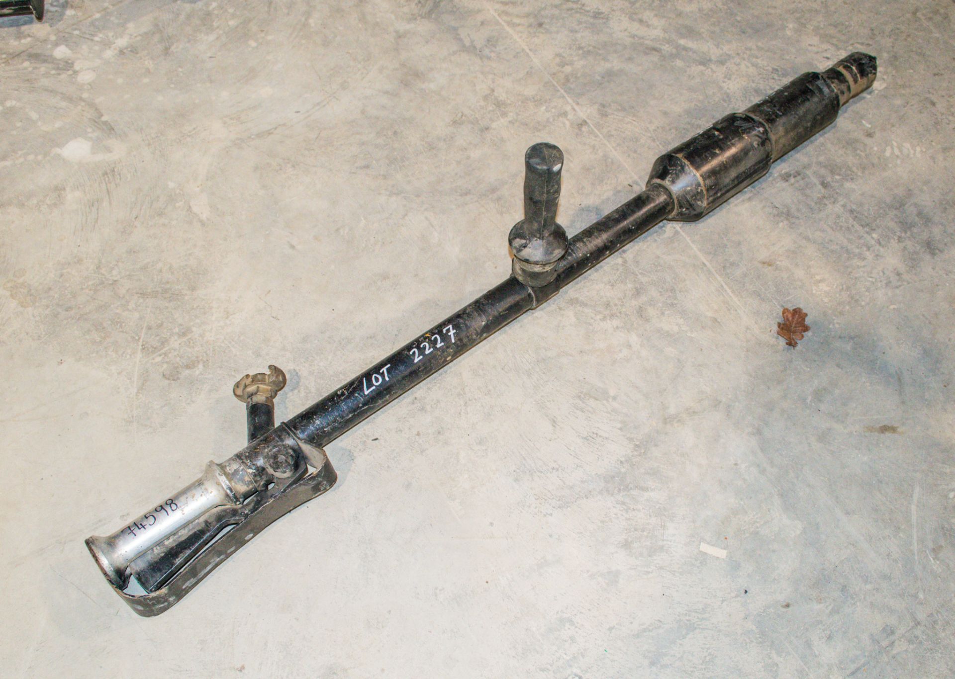 Pneumatic pole scabbler CW74598