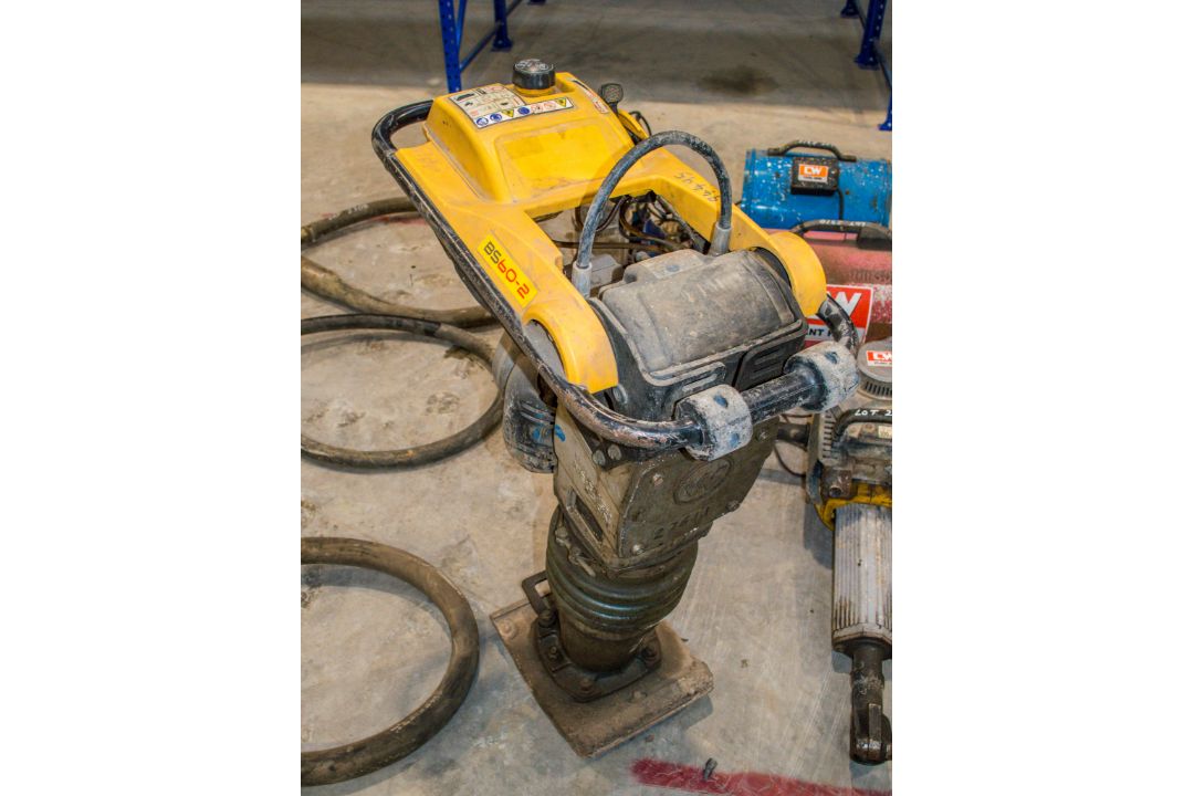 Wacker Neuson BS60-2 petrol driven trench rammer CW94495 - Image 1 of 2