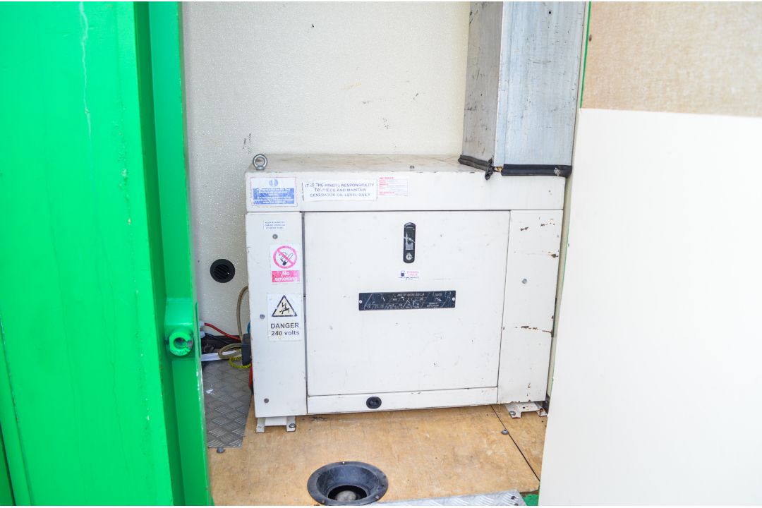 Groundhog 12ft x 6 ft fast tow mobile steel anti vandal welfare unit Comprising of: canteen area, - Image 6 of 12