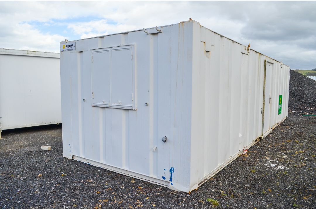 32ft x 10ft anti vandal steel office/canteen unit c/w double door and keys A587597 - Image 4 of 7