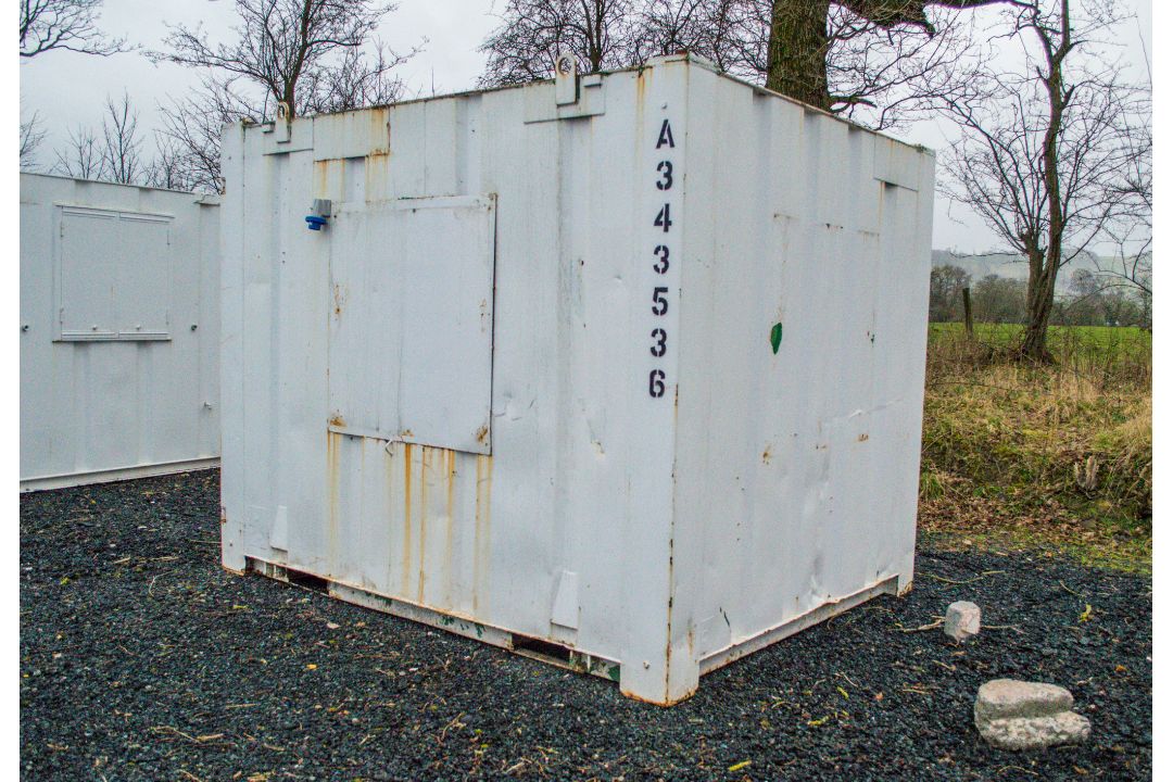 10' by 8' steel store  A343536 - Image 4 of 5