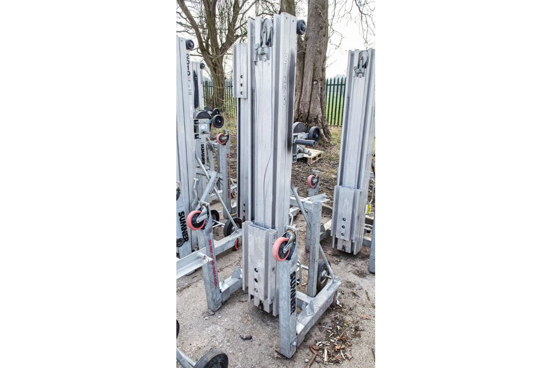 Sumner 2010 manual hoist ** Parts missing ** LK840370 - Image 1 of 2