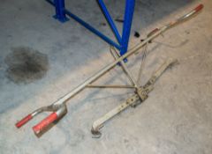 Probst 2-man manual flag lifter CW49082