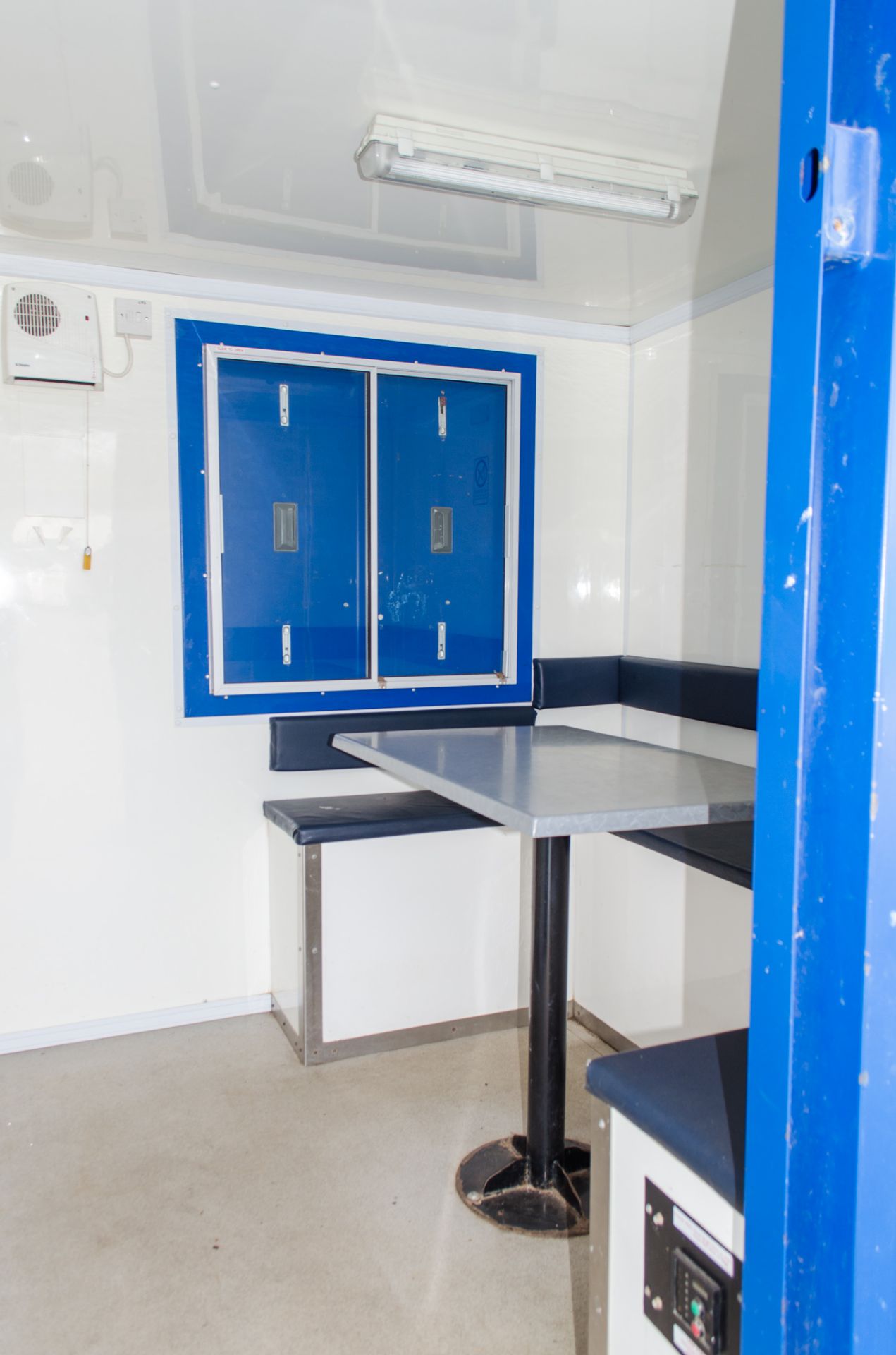 Boss Cabins 12ft x 6 ft  fast tow mobile steel anti vandal welfare unit - Image 7 of 13