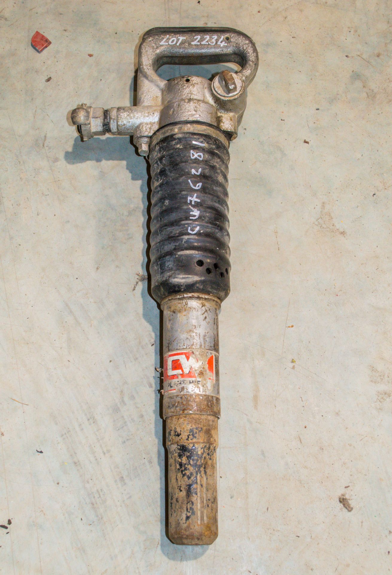 Pneumatic demolition pick CW76281