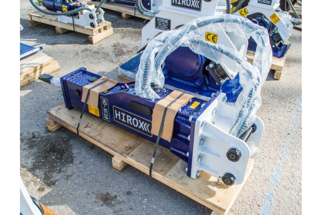 Hirox HD-X10 hydraulic breaker to suit 2.5- 8 tonne excavator ** New and unused ** ** Gassed ** - Image 1 of 3