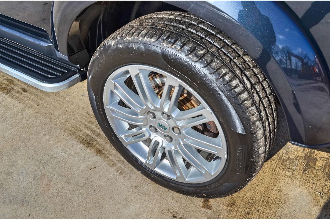 Land Rover Discovery 4 3.0 SDV6 HSE 7 seat 5 door estate car - Image 13 of 33