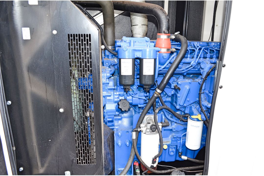 FG Wilson Pro 150-2 150 kva diesel driven generator Year: 2019 S/N: FGWGS980CPJ900246 Recorded - Image 6 of 11