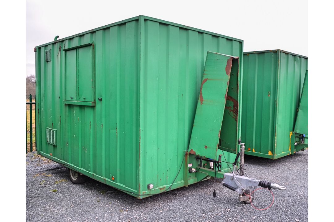 Groundhog 12ft x 6 ft  fast tow mobile steel anti vandal welfare unit Comprising of: canteen area, - Image 2 of 9