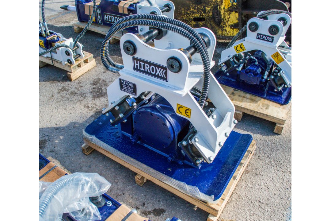 Hirox hydraulic compactor plate to suit 5-9 tonne excavator ** New and unused ** - Image 2 of 4