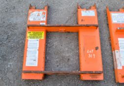 Invicta fork lift lifting jib