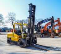 Hyster H5.50XM gas powered 5 tonne forklift truck Year: 2006 S/N: 4462D Recorded hours: 4583