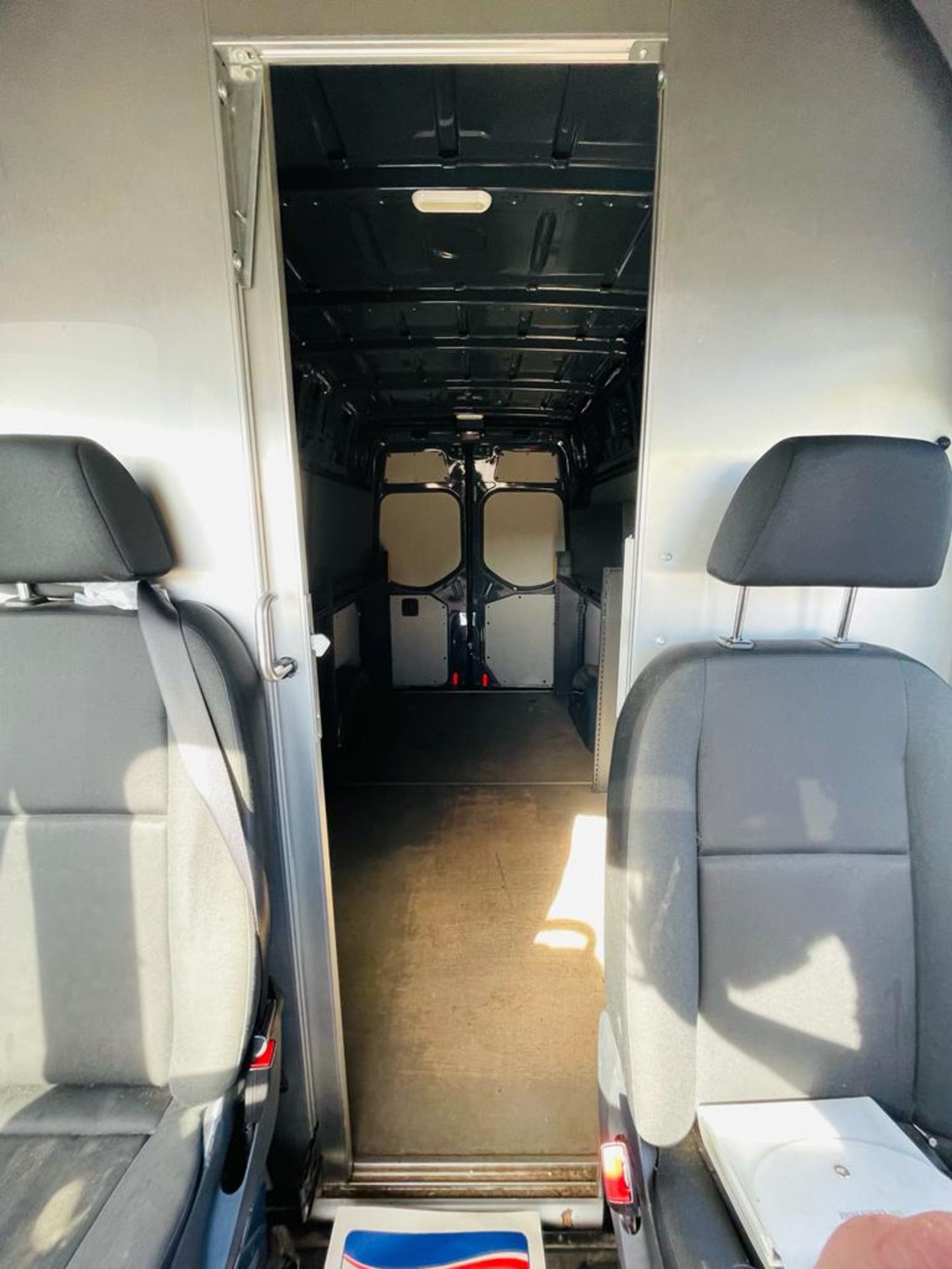Mercedes Benz Sprinter 2.1 314 CDI 35T FWD L2 H2 2018 '68 Reg' ULEZ Compliant - Only 54,957 Miles - Image 11 of 23