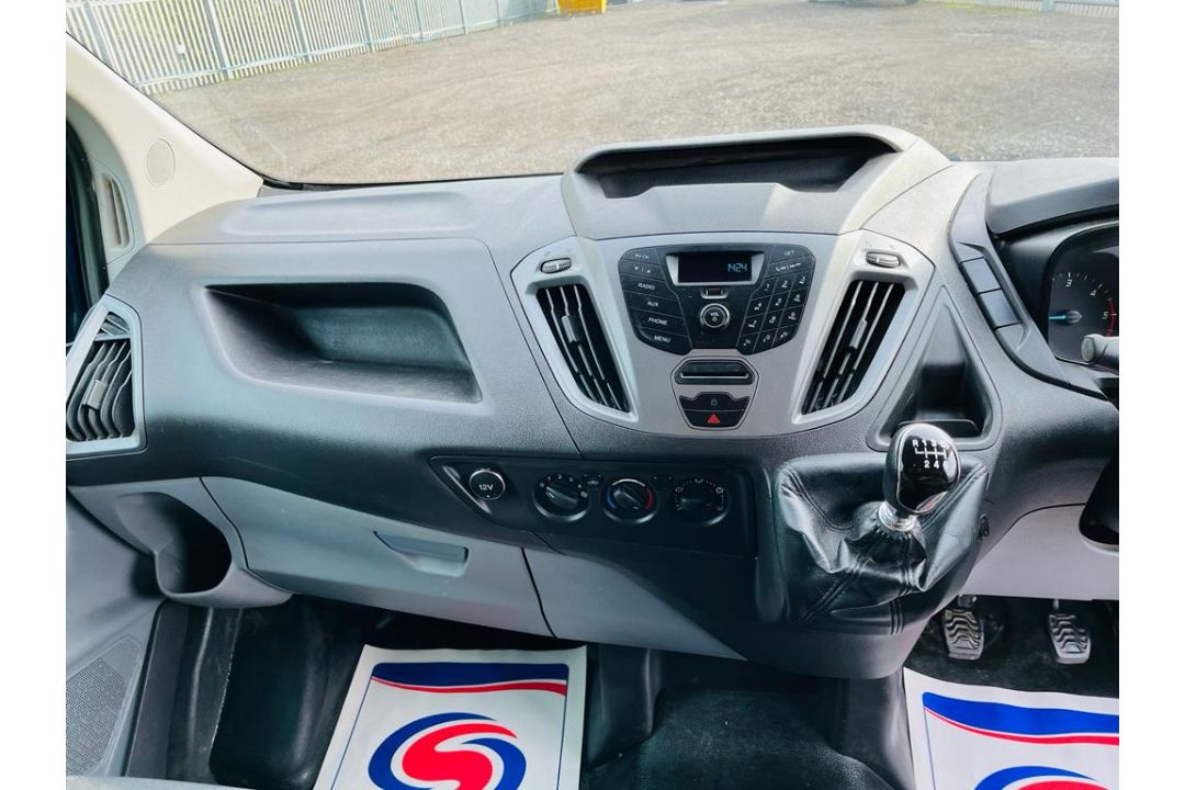 ** ON SALE ** Ford transit Custom 2.2 TDCI Eco Tech 100 270 2015 '65 Reg' - Panel Van - Image 12 of 22