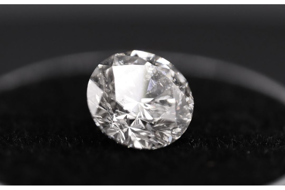 Round Brilliant Cut Natural Diamond 2.05 Carat Colour E Clarity VS2 - AGI Certificate - Image 10 of 19