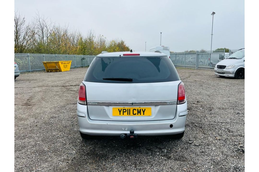 **On Sale** Vauxhall Astra Sportive 1.7 CDTI EcoTec 2011 '11 Reg' - Panel Van - A/C - Image 5 of 25