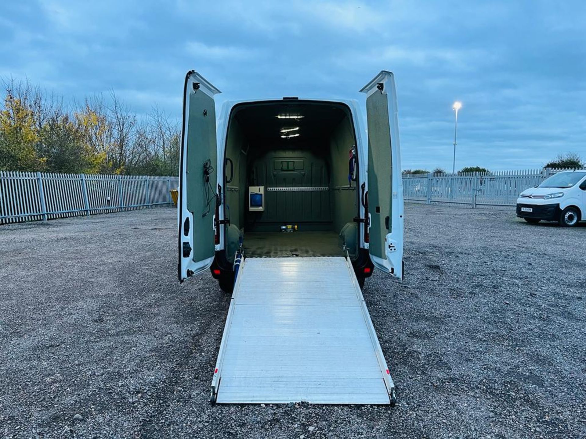 Vauxhall Movano 2.3 CDTI 125 F3500 L3 H2 2015 '15 Reg' - Panel Van - Image 9 of 26