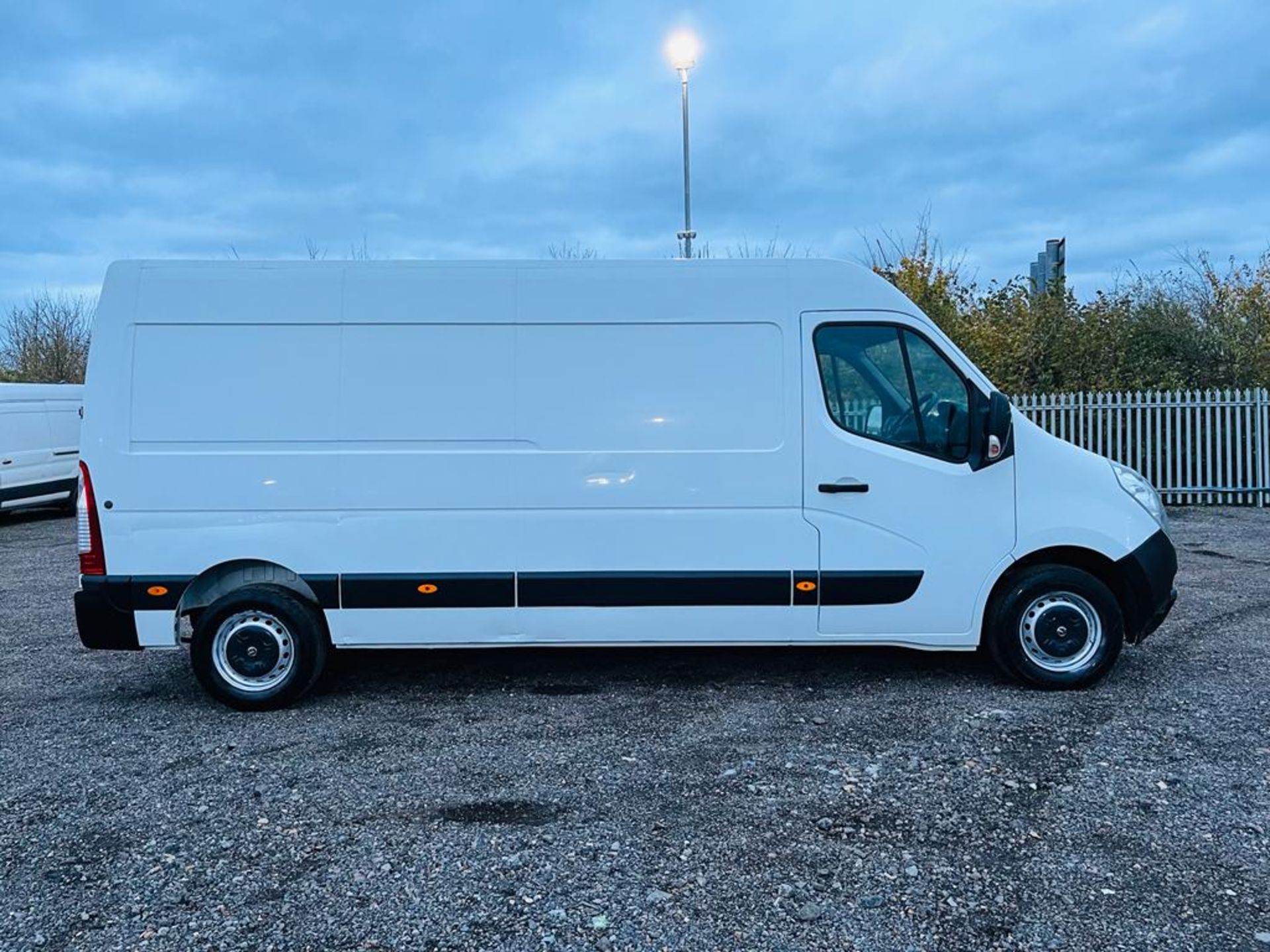 Vauxhall Movano 2.3 CDTI 125 F3500 L3 H2 2015 '15 Reg' - Panel Van - Image 23 of 26