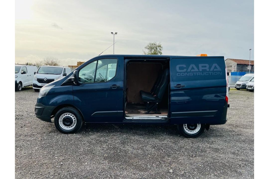 ** ON SALE ** Ford transit Custom 2.2 TDCI Eco Tech 100 270 2015 '65 Reg' - Panel Van - Image 9 of 22