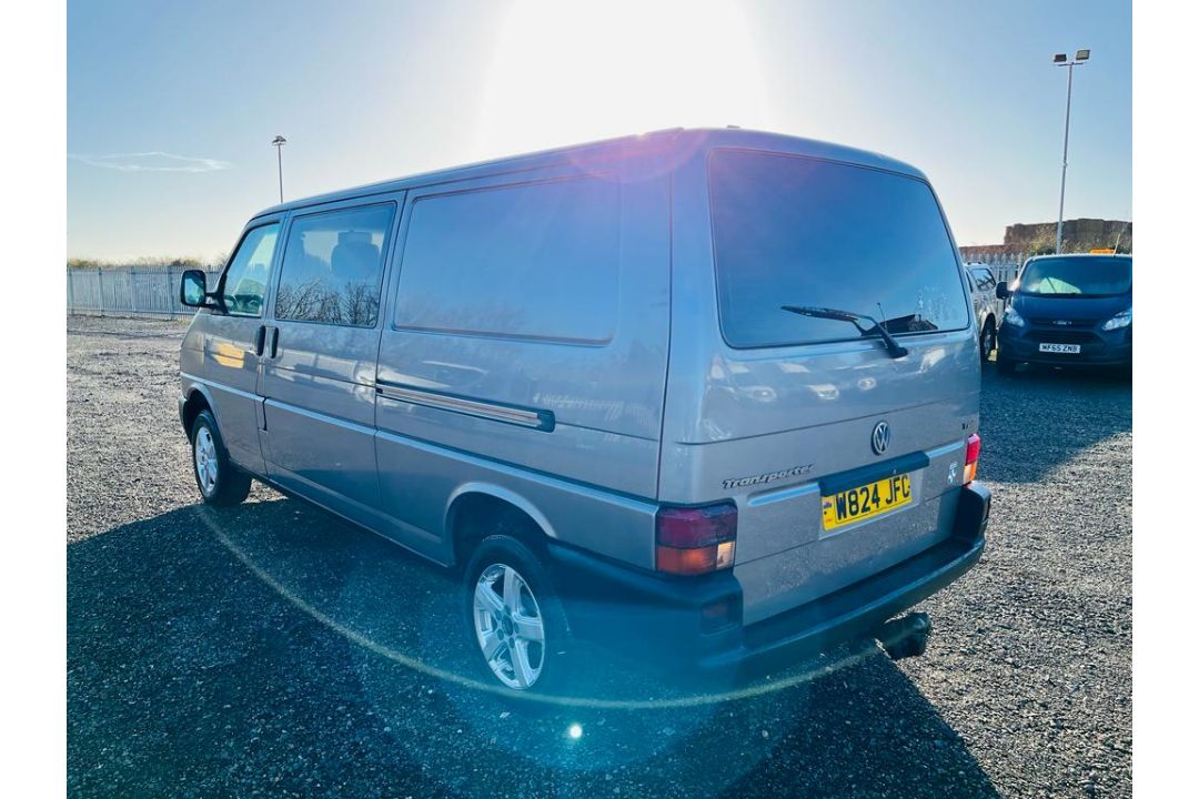 Volkswagen Transporter 2.5 TDI LWB Crew Van 2000 'W Reg' Panel Van - A/C - No Vat - Image 4 of 29