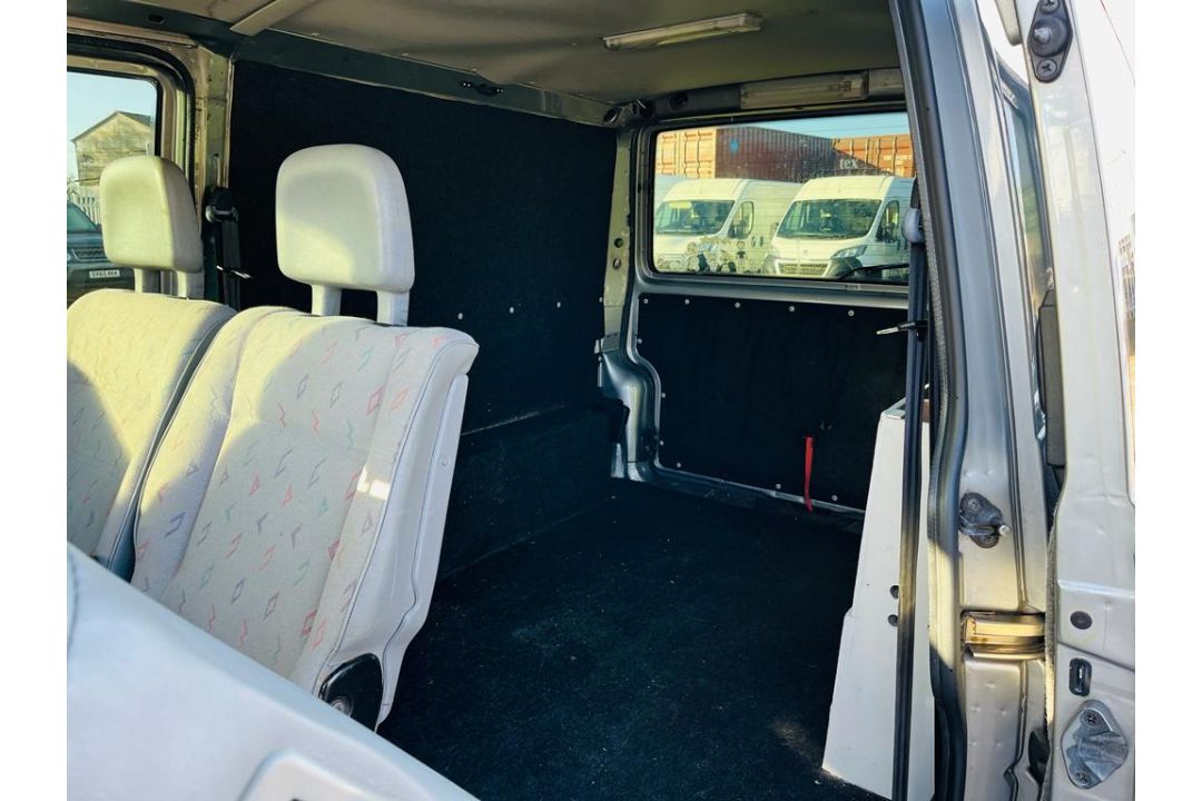 Volkswagen Transporter 2.5 TDI LWB Crew Van 2000 'W Reg' Panel Van - A/C - No Vat - Image 29 of 29