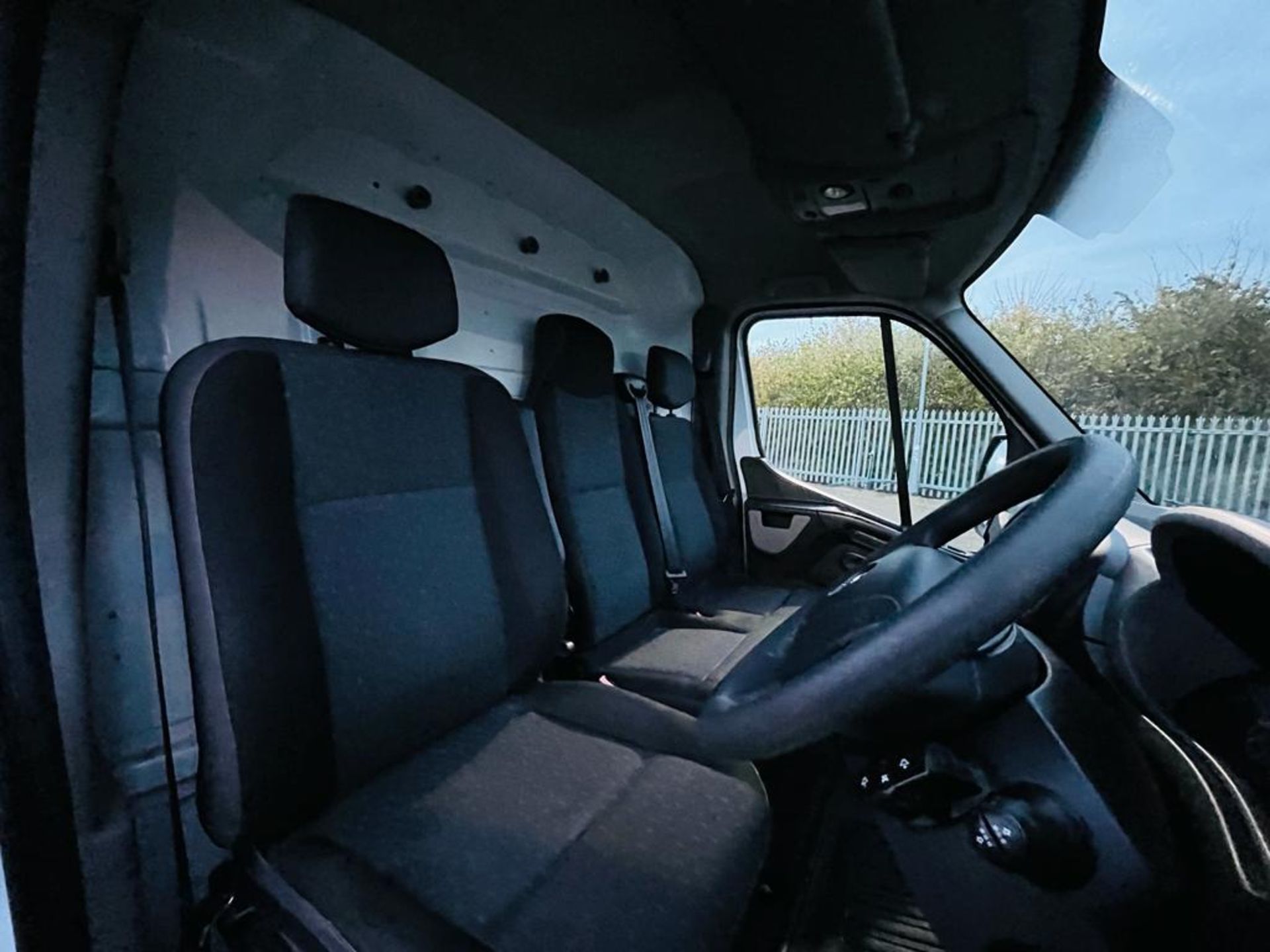 Vauxhall Movano 2.3 CDTI 125 F3500 L3 H2 2015 '15 Reg' - Panel Van - Image 21 of 26