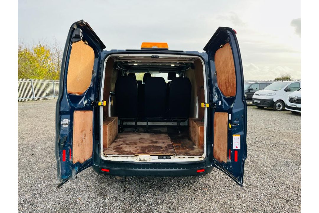 ** ON SALE ** Ford transit Custom 2.2 TDCI Eco Tech 100 270 2015 '65 Reg' - Panel Van - Image 6 of 22