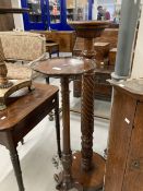 19th cent. Mahogany torchère petal shaped top on turned column and cabriole legs. 41ins. x 11¾ins.