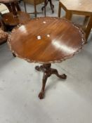 20th cent. Mahogany birdcage pie crust tilting side table on turned support terminating in tri