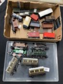 Toys: Model railways Hornby OO scale Steam Locomotives GWR 2761 Pannier Tank, R2597 BR- Class OF 0-