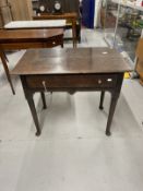 Early 18th cent. Oak lowboy, the moulded edge top above a single drawer shaped rail turned legs on