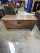 19th cent. Oak four panel sword chest with applied mouldings. 42ins. x 15ins. 21ins.