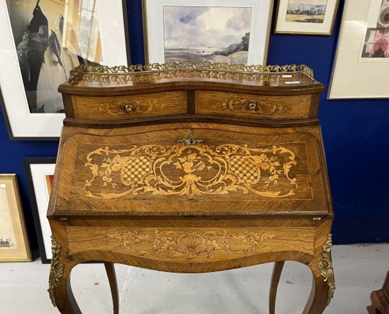Auction of Antiques, Fine Art and Collectables.