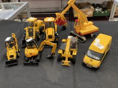 Toys: Diecast Britain's Farming JCB licensed products. Includes 3CX Backhoe Loader, 40576 Ford
