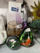 Caithness: Paperweights Festive Kisses boxed and Jubilee Rose, Caithness Commemorative topaz