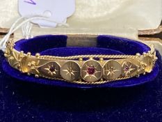 Hallmarked Gold Jewellery: 9ct clasp bracelet set with small rubies and diamonds, Birmingham 1906 W.