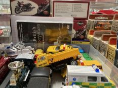 Toys & Models: Diecast cars and motorcycles. Thirteen Atlas Edition Classic Sports Cars including