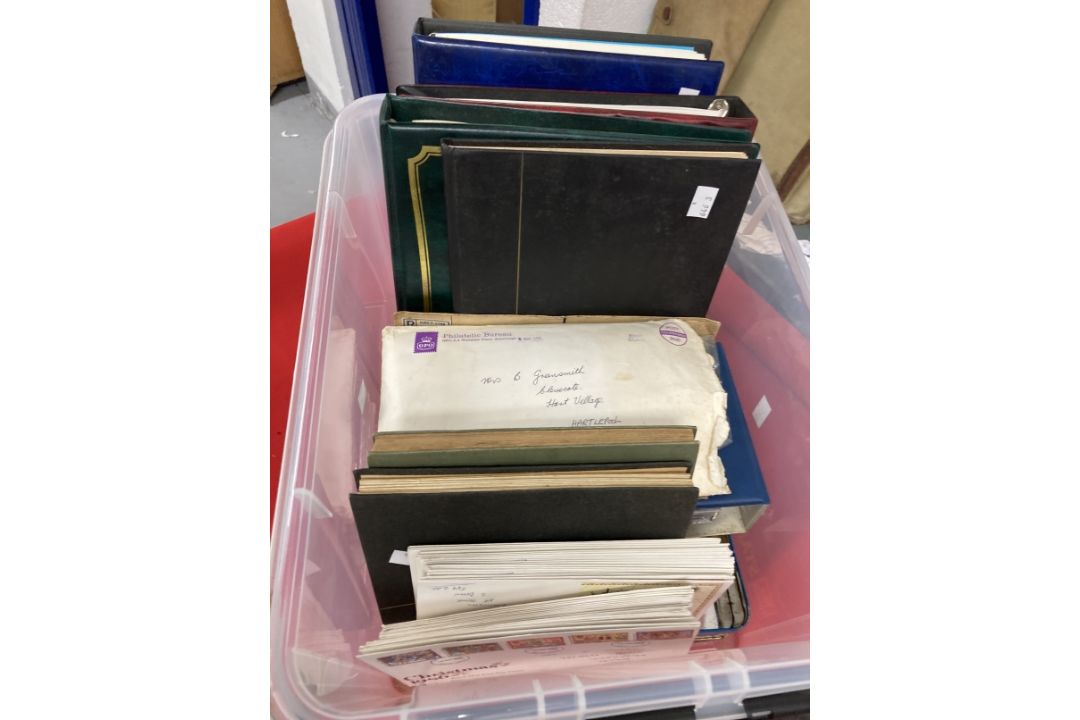 Stamps: Heavily populated Stanley Gibbons Worldex looseleaf album 19th to mid 20th cent. World - Image 1 of 5